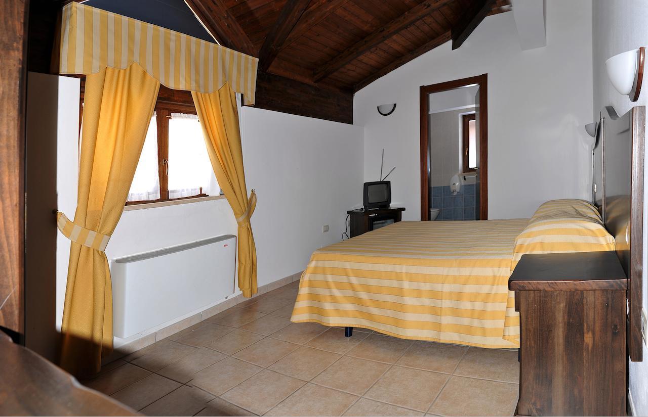 Hotel Pietrapanna Calvello Room photo
